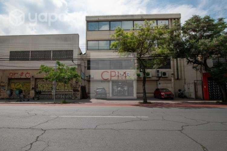 Centro Comercial en Venta, dos edificios