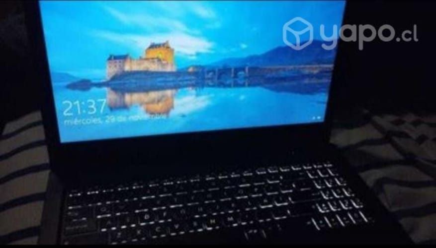 Notebook Asus, 2 años de uso