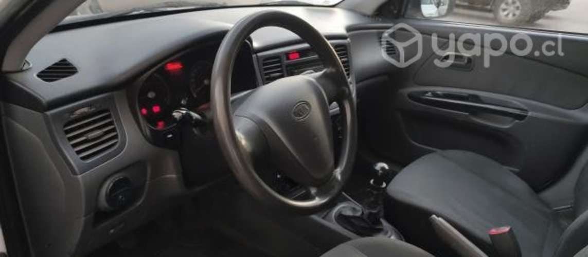 Kia motors rio 2010