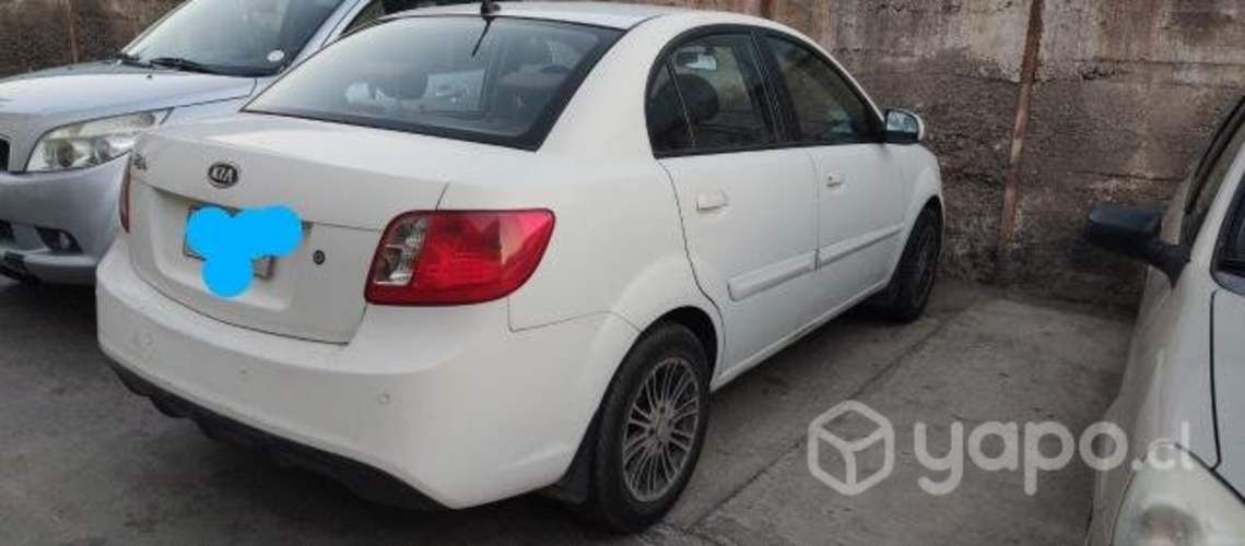 Kia motors rio 2010