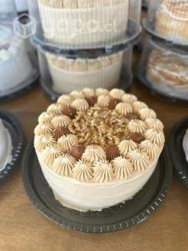 Torta manjar nuez