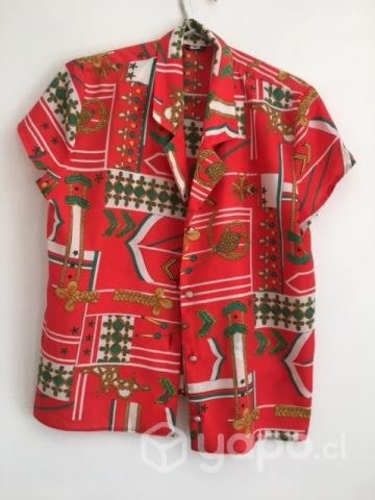 Blusas talla M, metros Tobalaba y Colón