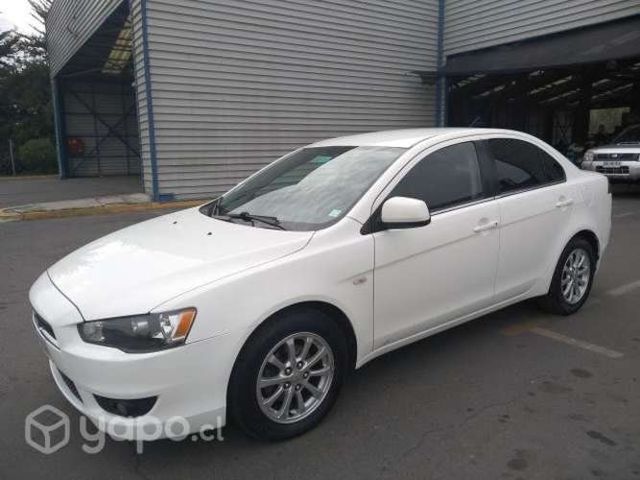 Mitsubishi lancer automático excelente