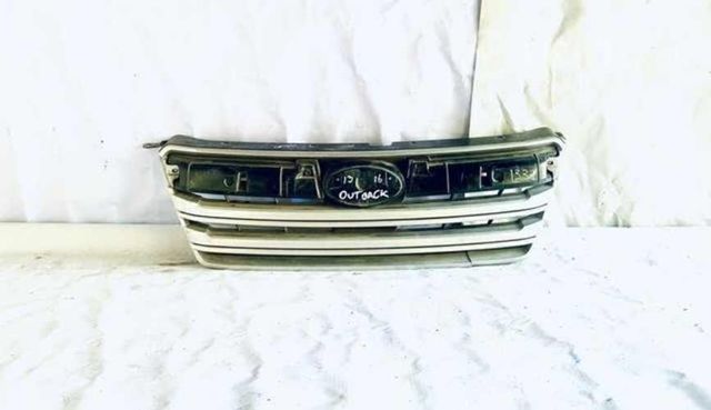 Máscara parachoque subaru outback