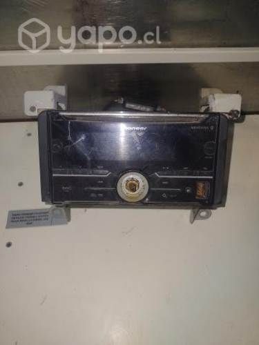 Radio Pionner FH-S705BT Detalle (THD081) Toyota Hi