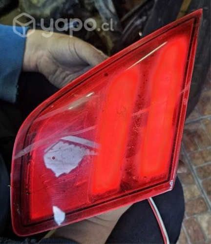 Foco portalon derecho Peugeot  led