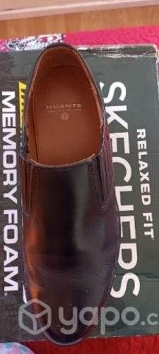 Zapatos semi nuevos