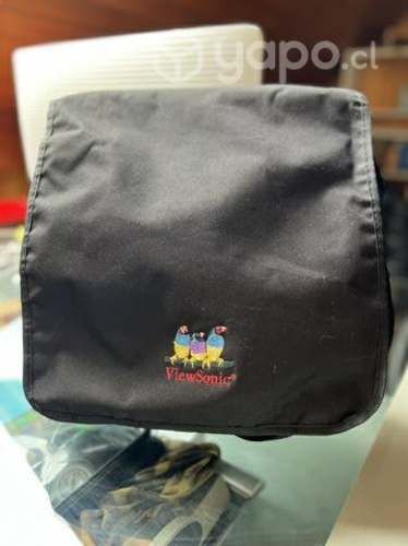 Proyector Epson S27 + Telón Mural Blanco