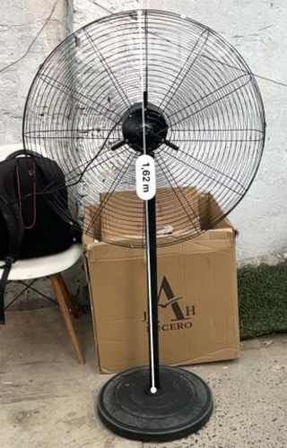 Potente ventilador industrial 26&quot;
