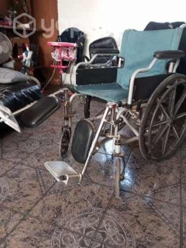 Silla de ruedas muy poco uso