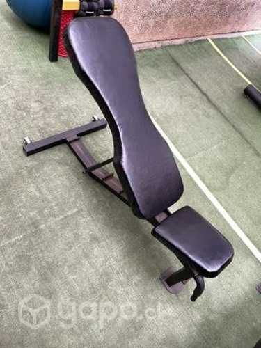 Banco reclinable regulable para ejercicio