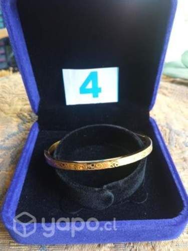 Esclavas enchapadas en oro 18k