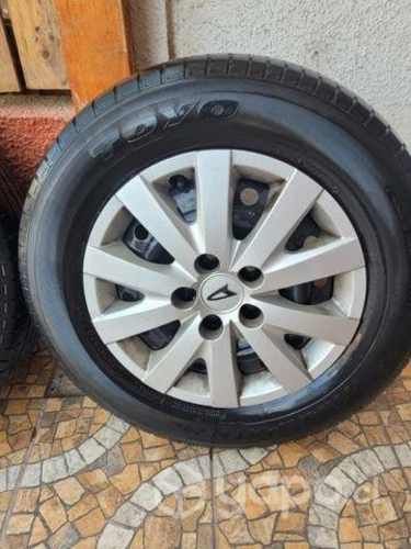 Neumáticos y aros 16