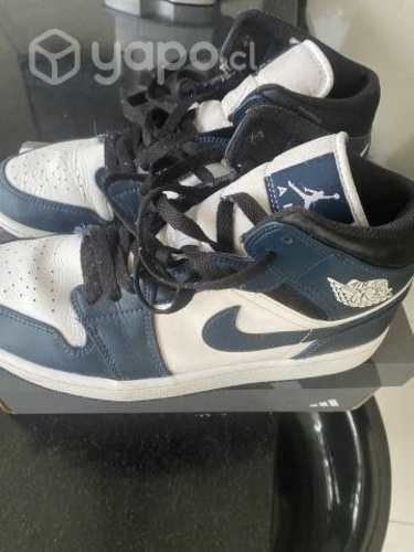 Zapatillas jordan azul marino