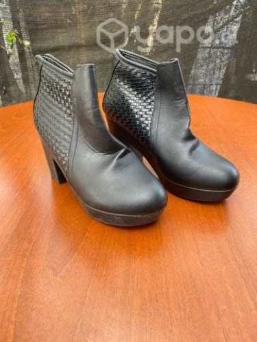 Zapatos marca Alma nuevos