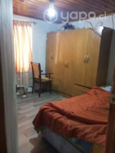 Se ofrece pieza amoblada