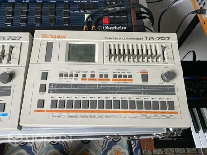 Roland TR 707 Drum Machine