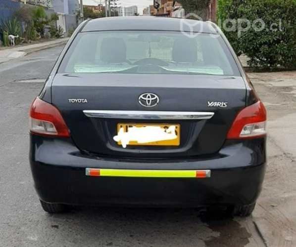 Colectivo Toyota yaris 2007