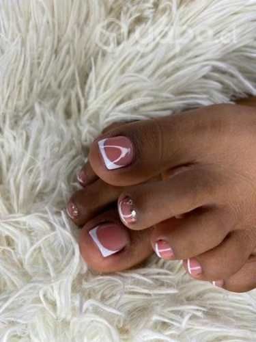 Uñas acrílicas, Pedicure etc coló