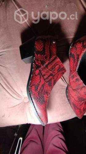 Botines rojos