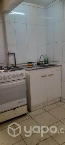 Pieza, Baño, Cocina. Independiente