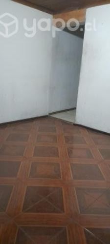 Pieza, Baño, Cocina. Independiente