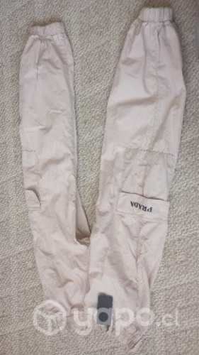 Pantalón nodeloTienda, PRADA.
