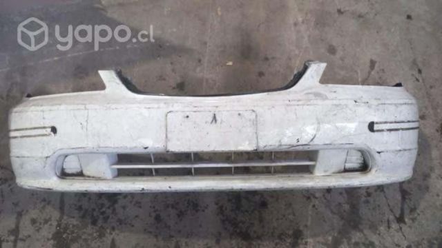 Parachoque delantero honda civic 2000