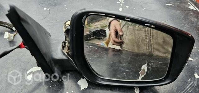 Espejo derecho Kicks 2017 2023 sin tapa