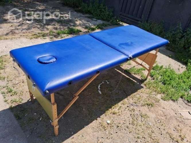 Mesa plegable para masajes.
