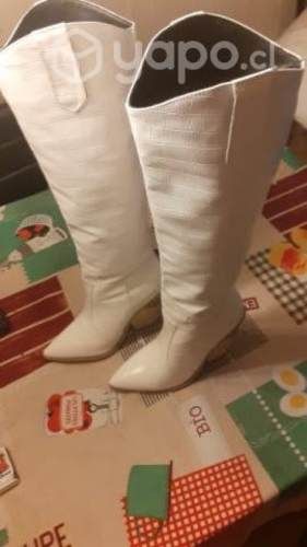 botas blancas nuevas