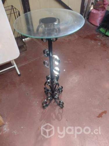 Mesita de vidrio