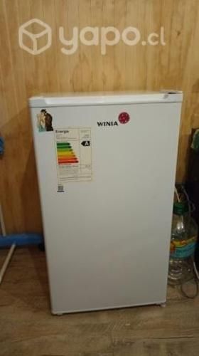 Frigobar winia FR-095W