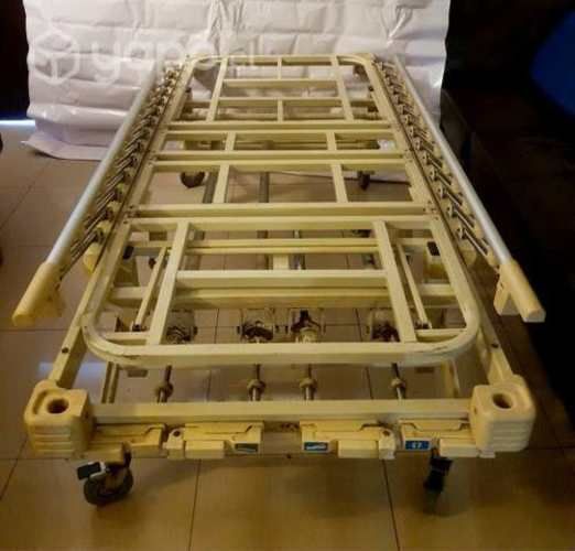 Cama clinica manual + colchon antiescaras