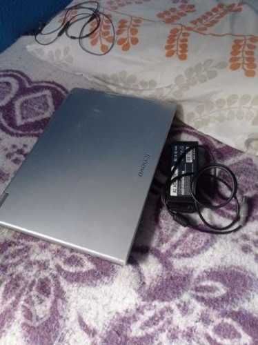 2 Notebook con todas su piezas y cargadores