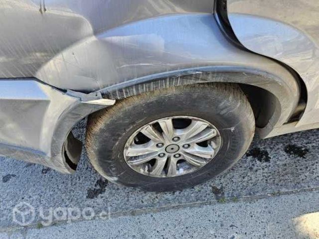 Llanta ssangyong rexton 2014