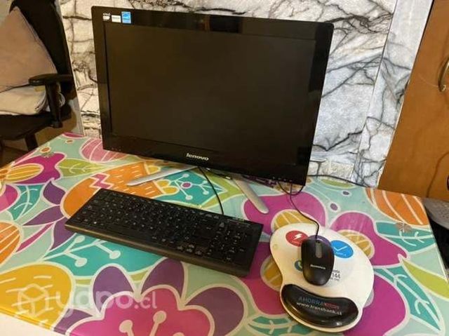 Computador Lenovo (todo en uno)