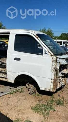 Puerta kia besta 2004