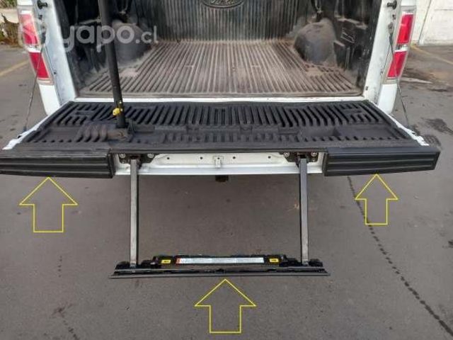 Molduras de portalón pick-up Ford F-150 (one-step)