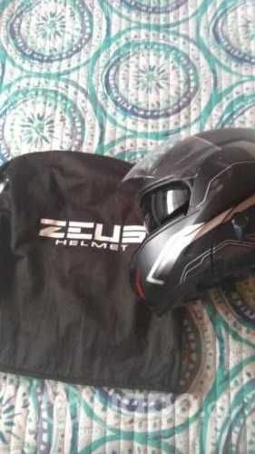 Casco zeus original