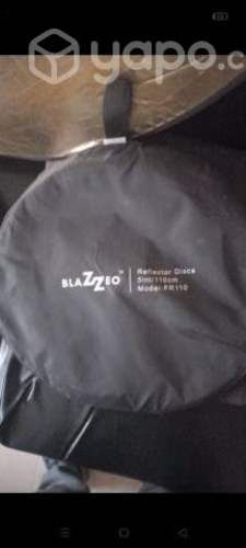 Celular y reflector para fotos