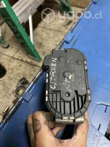 Cuerpo de aceleración Mercedes Vito