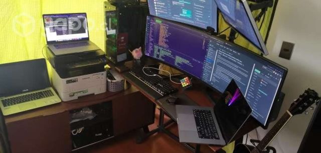 Escritorio Rotatorio Madera y Metal