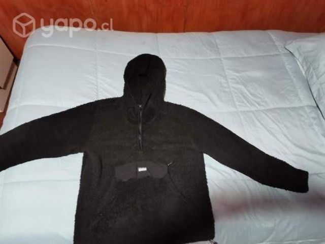 Poleron peluche con capucha