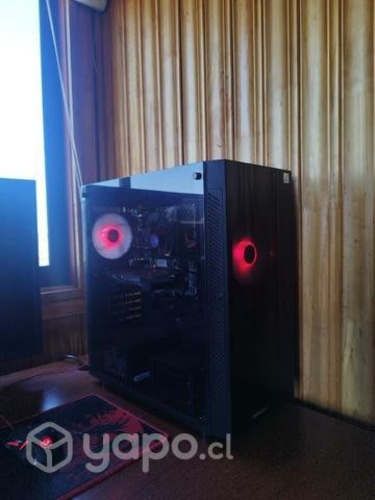 Pc gamer poco uso como nueva