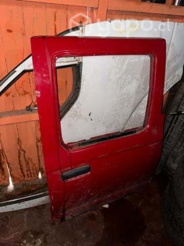 Puerta nissan terrano