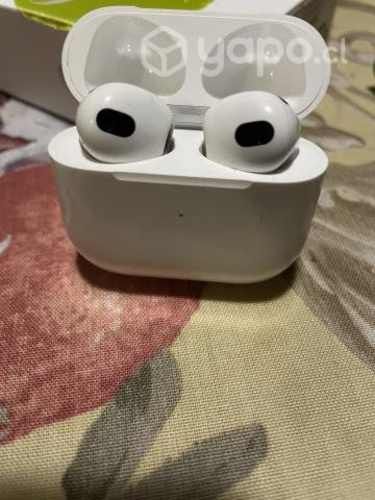 Apple Audífonos AirPods 3ª Generación