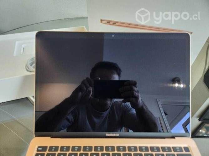 MacBook Air M1 8GB RAM 256GB SSD 13.3