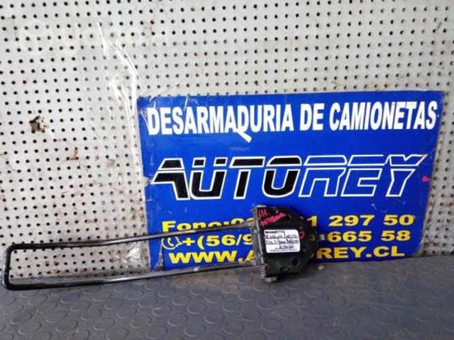 Trinquete puerta tras izq Peugeot Partner 2003-12