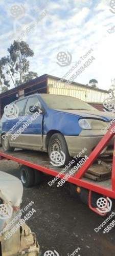 Puerta derecha Kia carens